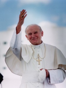 Pope John Paul II arrives at Miami International Airport Sept. 10, 1987. The pope spent 10 days in the United States on this visit. (CNS photo by Joe Rimkus Jr.)